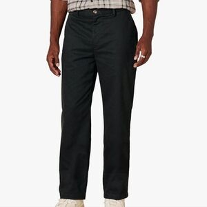 Amazon Essentials Men's Classic-Fit Wrinkle-Resistant Flat-Front Chino Pant